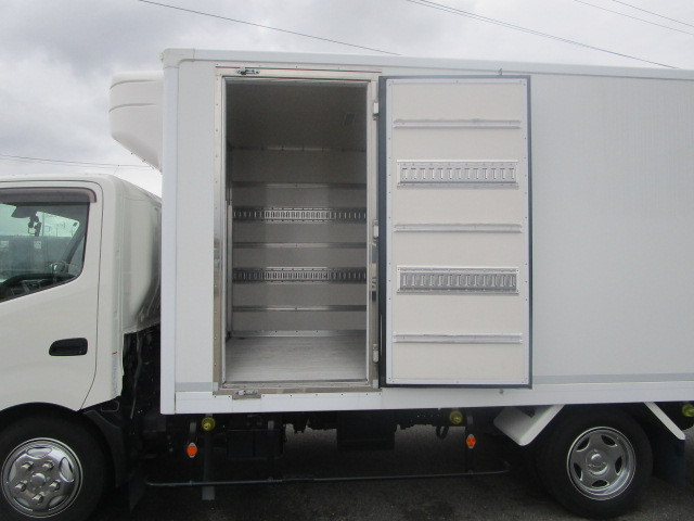 Hino dutro Small Freezer box_body 2RG-XZU710M(104090) 28枚目