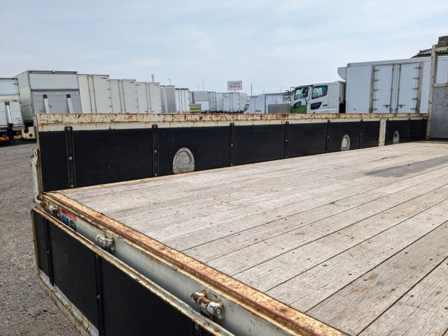 いすゞ フォワード 中型 平ボディ（クレーン付） 2PG-FRR90S1(104117) 15枚目