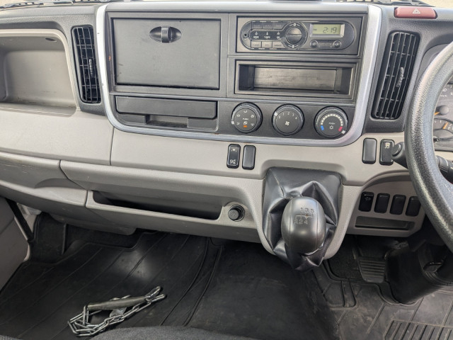 三菱ふそう キャンター 小型 平ボディ TPG-FEA20(104123) 24枚目