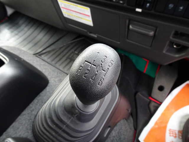 いすゞ フォワード 中型 ウィング 2RG-FRR90S4(104122) 34枚目