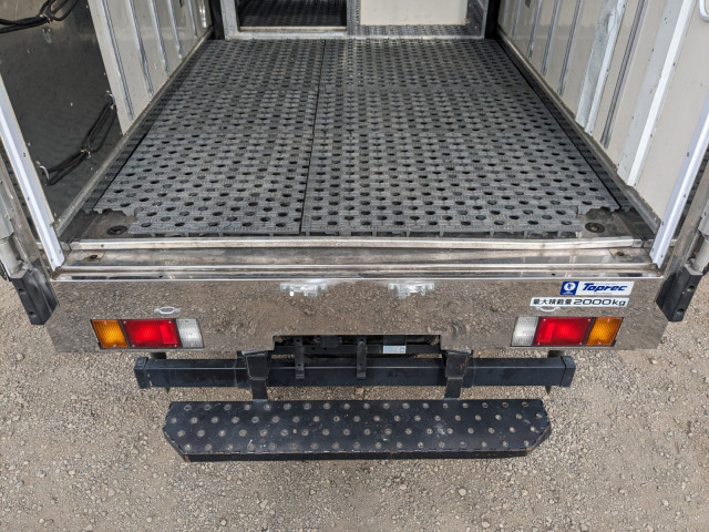 いすゞ エルフ 小型 冷蔵冷凍バン 2RG-NMR88AN(104124) 10枚目