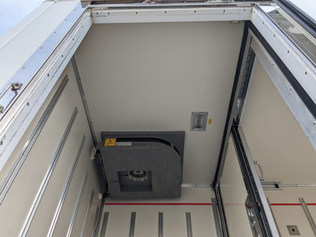 いすゞ エルフ 小型 冷蔵冷凍バン 2RG-NMR88AN(104124) 19枚目