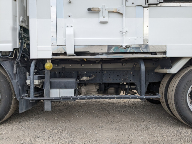 いすゞ エルフ 小型 冷蔵冷凍バン 2RG-NMR88AN(104124) 27枚目