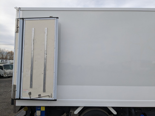 いすゞ エルフ 小型 冷蔵冷凍バン 2RG-NMR88AN(104124) 29枚目