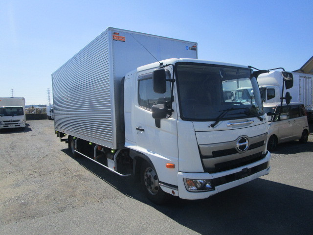 日野 レンジャー 中型 バン 2PG-FD2ABG(104131) 2枚目