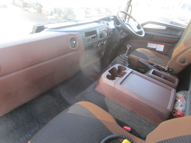 日野 レンジャー 中型 バン 2PG-FD2ABG(104131) 18枚目