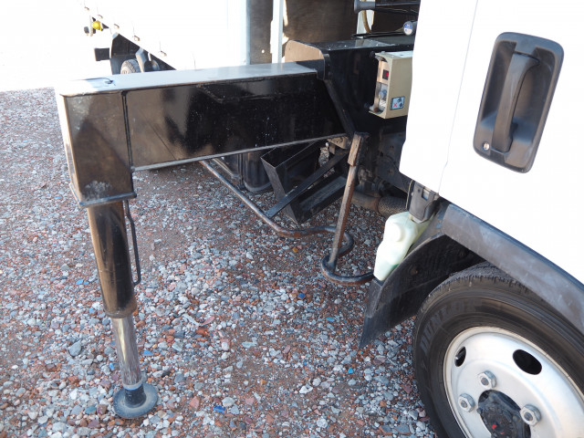 いすゞ エルフ 小型 平ボディ（クレーン付） TKG-NMS85AN(104132) 9枚目