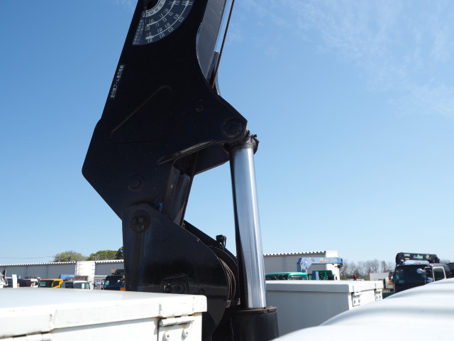 いすゞ エルフ 小型 平ボディ（クレーン付） TKG-NMS85AN(104132) 12枚目