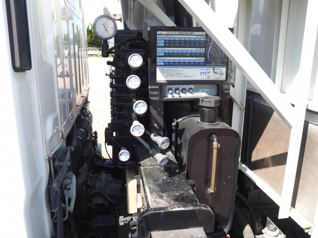 いすゞ エルフ 小型 平ボディ（クレーン付） TKG-NMS85AN(104132) 14枚目