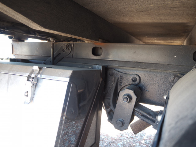 いすゞ エルフ 小型 平ボディ（クレーン付） TKG-NMS85AN(104132) 27枚目