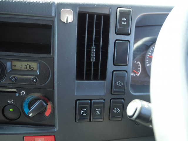 いすゞ エルフ 小型 平ボディ（クレーン付） TKG-NMS85AN(104132) 47枚目