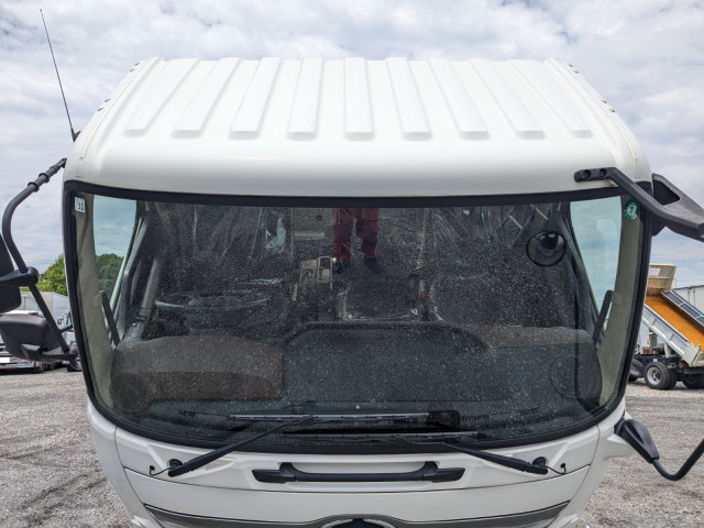 日野 レンジャー 中型 平ボディ（クレーン付） 2KG-FC2ABA(104134) 50枚目