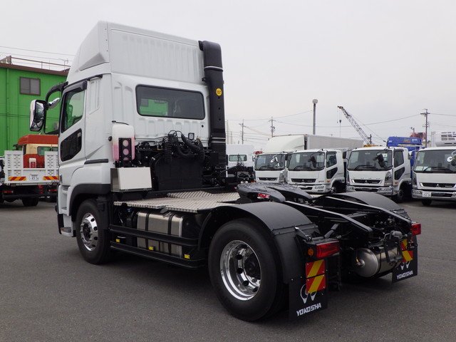 Mitsubishi Fuso - Large Tractor 2RG-FP84VER(104144) 3枚目