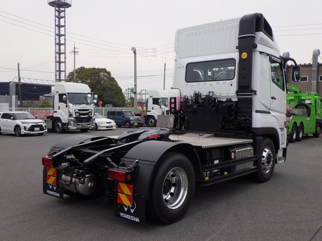 Mitsubishi Fuso - Large Tractor 2RG-FP84VER(104144) 4枚目