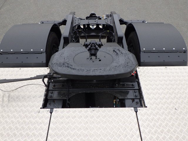 Mitsubishi Fuso - Large Tractor 2RG-FP84VER(104144) 5枚目