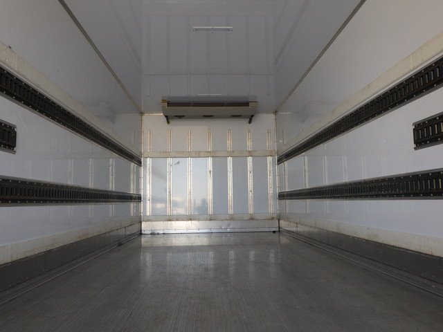 いすゞ - 中型 冷蔵冷凍バン 2PG-FSR90T2(104146) 5枚目