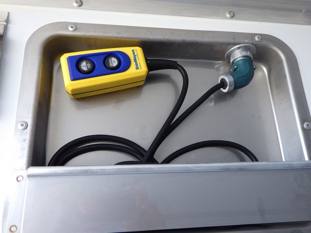 三菱ふそう - 中型 冷蔵冷凍バン 2KG-FK65F(104152) 8枚目