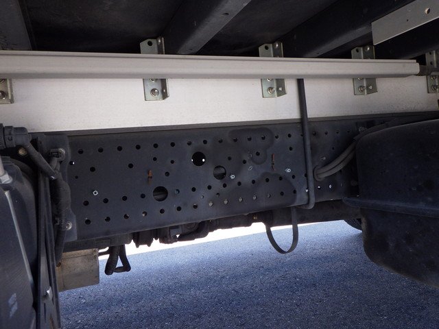 いすゞ - 中型 ウィング 2RG-FRR90S2(104153) 9枚目