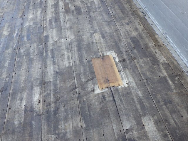 いすゞ - 中型 ウィング 2RG-FRR90S2(104153) 19枚目