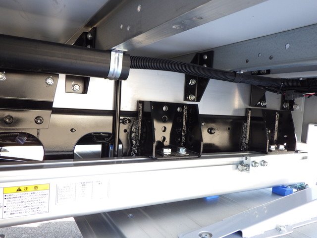 三菱ふそう - 中型 ウィング 2KG-FK65F(104160) 13枚目