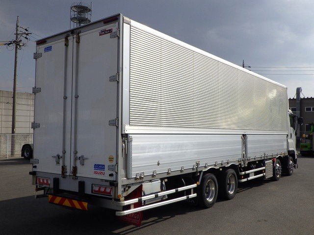 いすゞ - 大型 ウィング 2PG-CYJ77C(104161) 4枚目