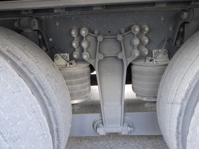 いすゞ - 大型 ウィング 2PG-CYJ77C(104161) 8枚目