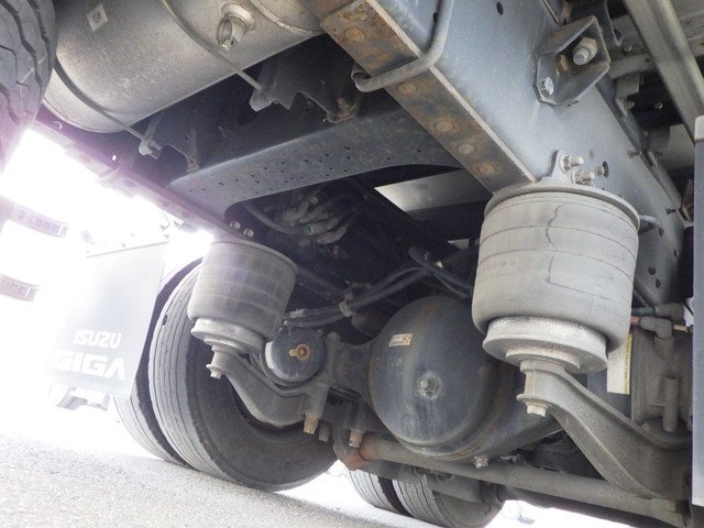 いすゞ - 大型 ウィング 2PG-CYJ77C(104161) 10枚目