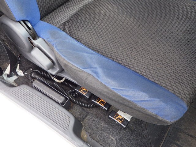 いすゞ - 大型 ウィング 2PG-CYJ77C(104161) 12枚目