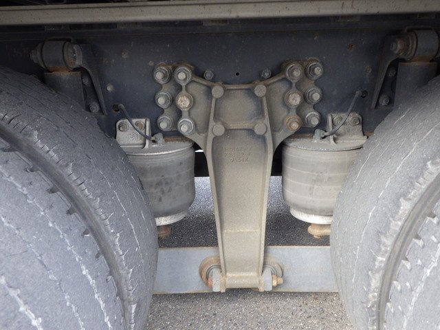 いすゞ - 大型 ウィング 2PG-CYJ77C(104162) 8枚目