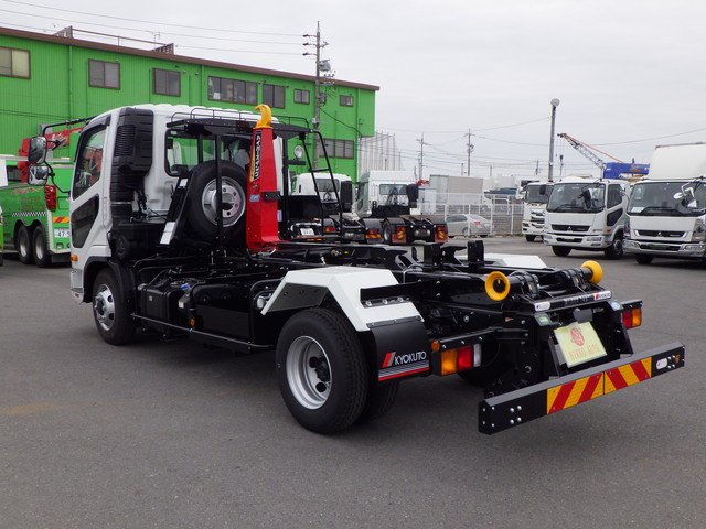 三菱ふそう - 中型 コンテナ専用車 2KG-FK72F(104163) 3枚目