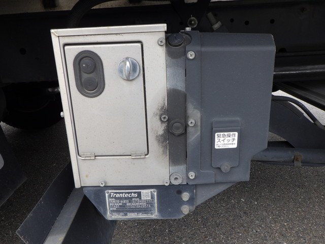 Hino - Middle Wing body 2PG-FD2ABG(104182) 7枚目