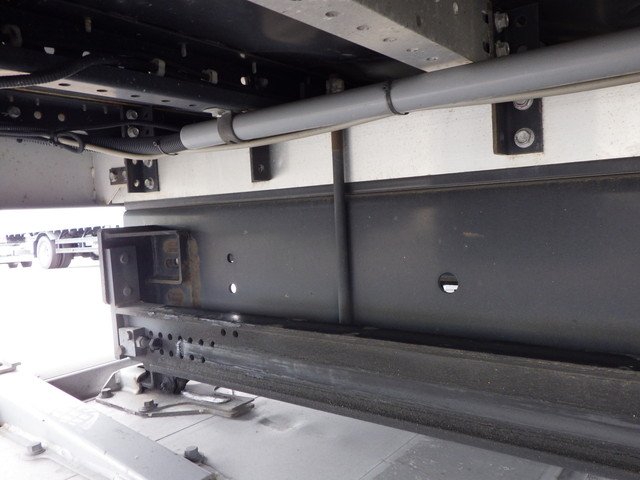 Hino - Middle Wing body 2PG-FD2ABG(104182) 12枚目