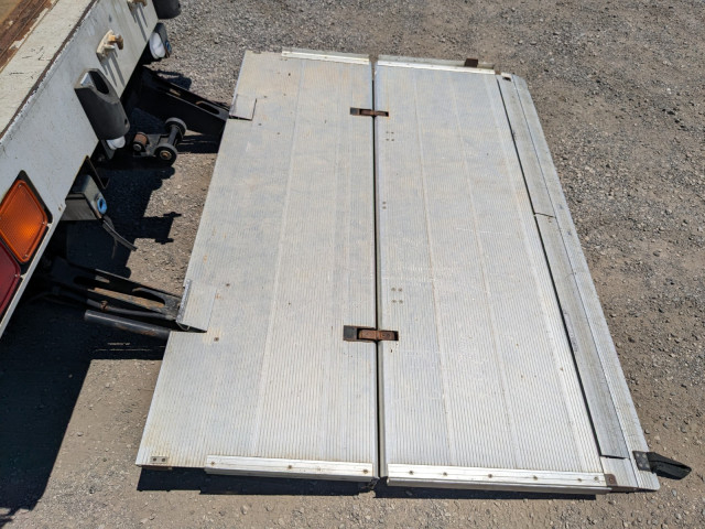 いすゞ フォワード 中型 ウィング 2PG-FRR90S2(104206) 9枚目