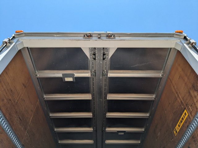 いすゞ フォワード 中型 ウィング 2PG-FRR90S2(104206) 13枚目