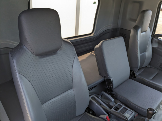 いすゞ フォワード 中型 ウィング 2PG-FRR90S2(104206) 37枚目