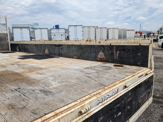 日野 レンジャー 中型 平ボディ（クレーン付） 2KG-FC2ABA(104212) 14枚目