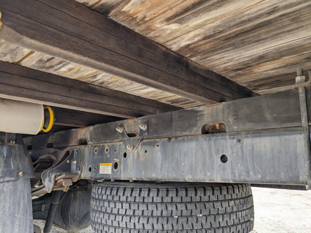 日野 レンジャー 中型 平ボディ（クレーン付） 2KG-FC2ABA(104212) 16枚目