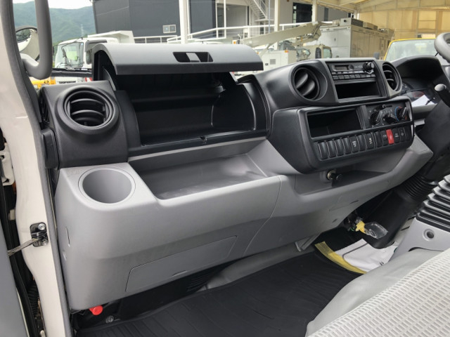 トヨタ ダイナ 小型 バン TKG-XZU605(104213) 40枚目