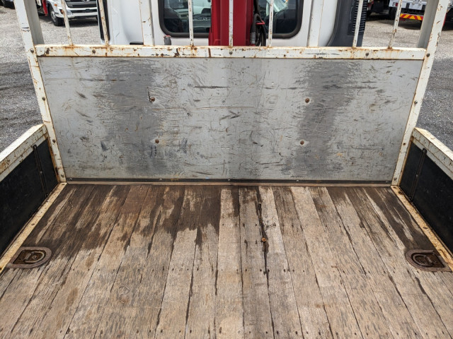 いすゞ フォワード 中型 平ボディ（クレーン付） 2PG-FRR90S1(104215) 11枚目