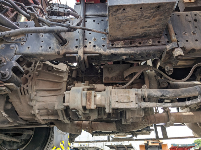 いすゞ フォワード 中型 平ボディ（クレーン付） 2PG-FRR90S1(104215) 18枚目