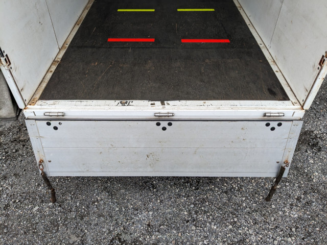 いすゞ エルフ 小型 平ボディ BKG-NHR85A(104216) 11枚目