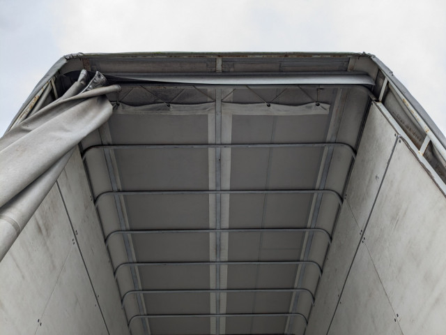 いすゞ エルフ 小型 平ボディ BKG-NHR85A(104216) 12枚目