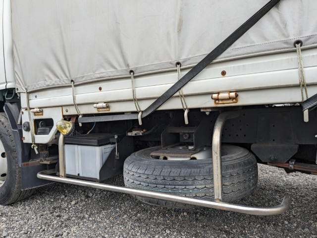 いすゞ エルフ 小型 平ボディ BKG-NHR85A(104216) 26枚目