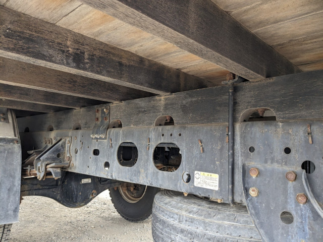 いすゞ フォワード 中型 平ボディ（クレーン付） 2PG-FRR90S1(104219) 15枚目