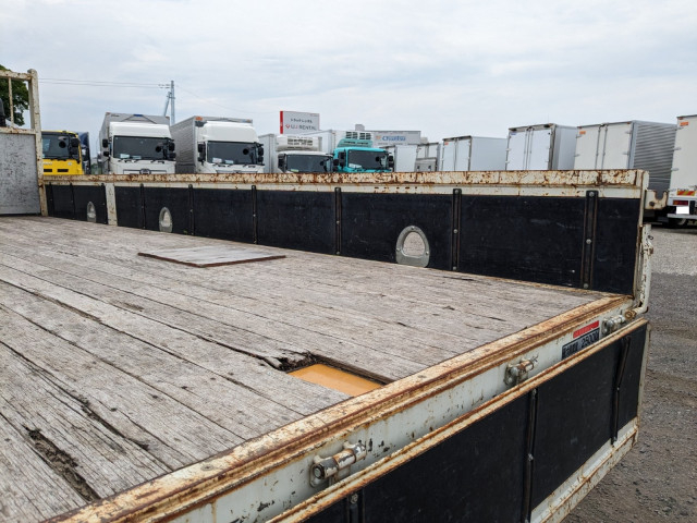 いすゞ フォワード 中型 平ボディ（クレーン付） 2PG-FRR90S1(104220) 13枚目