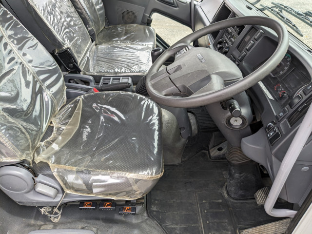 いすゞ フォワード 中型 平ボディ（クレーン付） 2PG-FRR90S1(104219) 28枚目