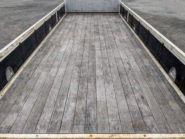 いすゞ フォワード 中型 平ボディ（クレーン付） 2PG-FRR90S1(104221) 10枚目