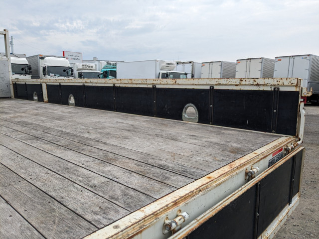 いすゞ フォワード 中型 平ボディ（クレーン付） 2PG-FRR90S1(104221) 14枚目