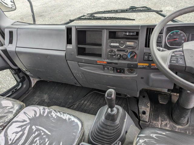 いすゞ フォワード 中型 平ボディ（クレーン付） 2PG-FRR90S1(104221) 27枚目