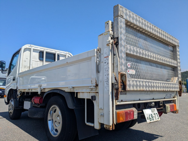 日野 デュトロ 小型 平ボディ 2RG-XZU605M(104223) 7枚目